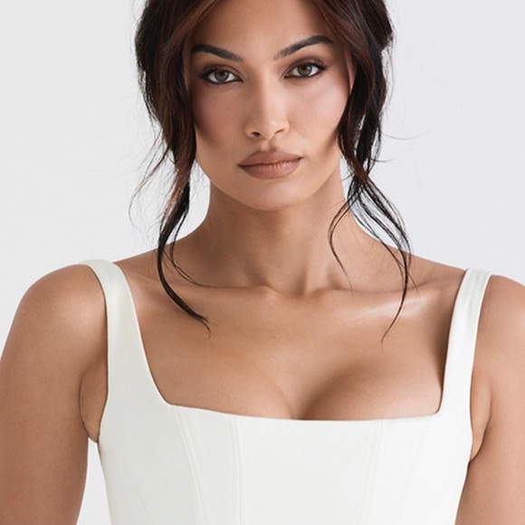 House of CB Rafa Satin Longline Corset in Ivory. XS. NWT. - Picture 8 of 15